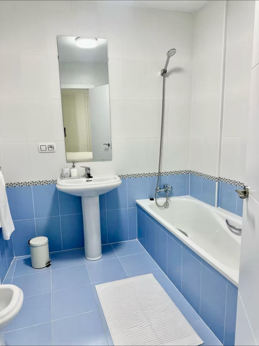 Coastal Bathroom - before