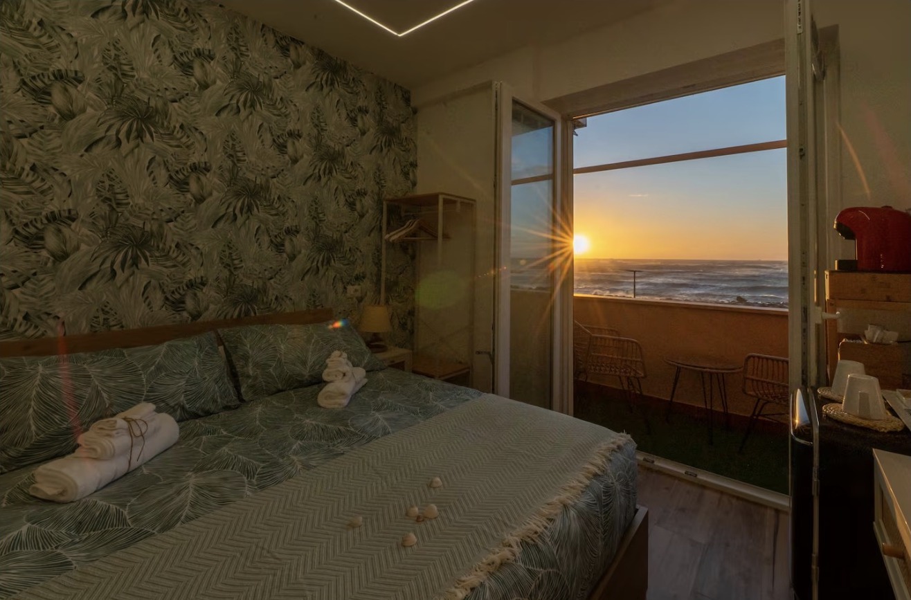 Seaside Room - before